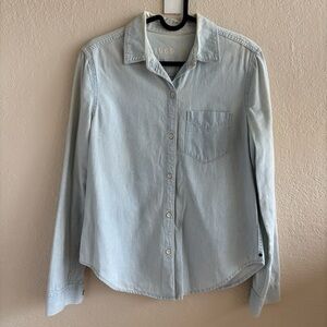 Gap stripe denim button up shirt XS
